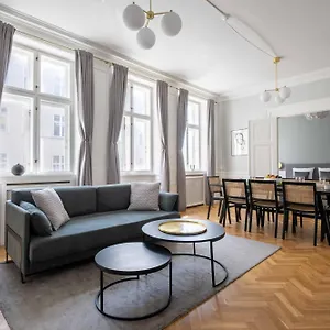  Apartment Lavish 4br In The Heart Of Cph By The Canals
